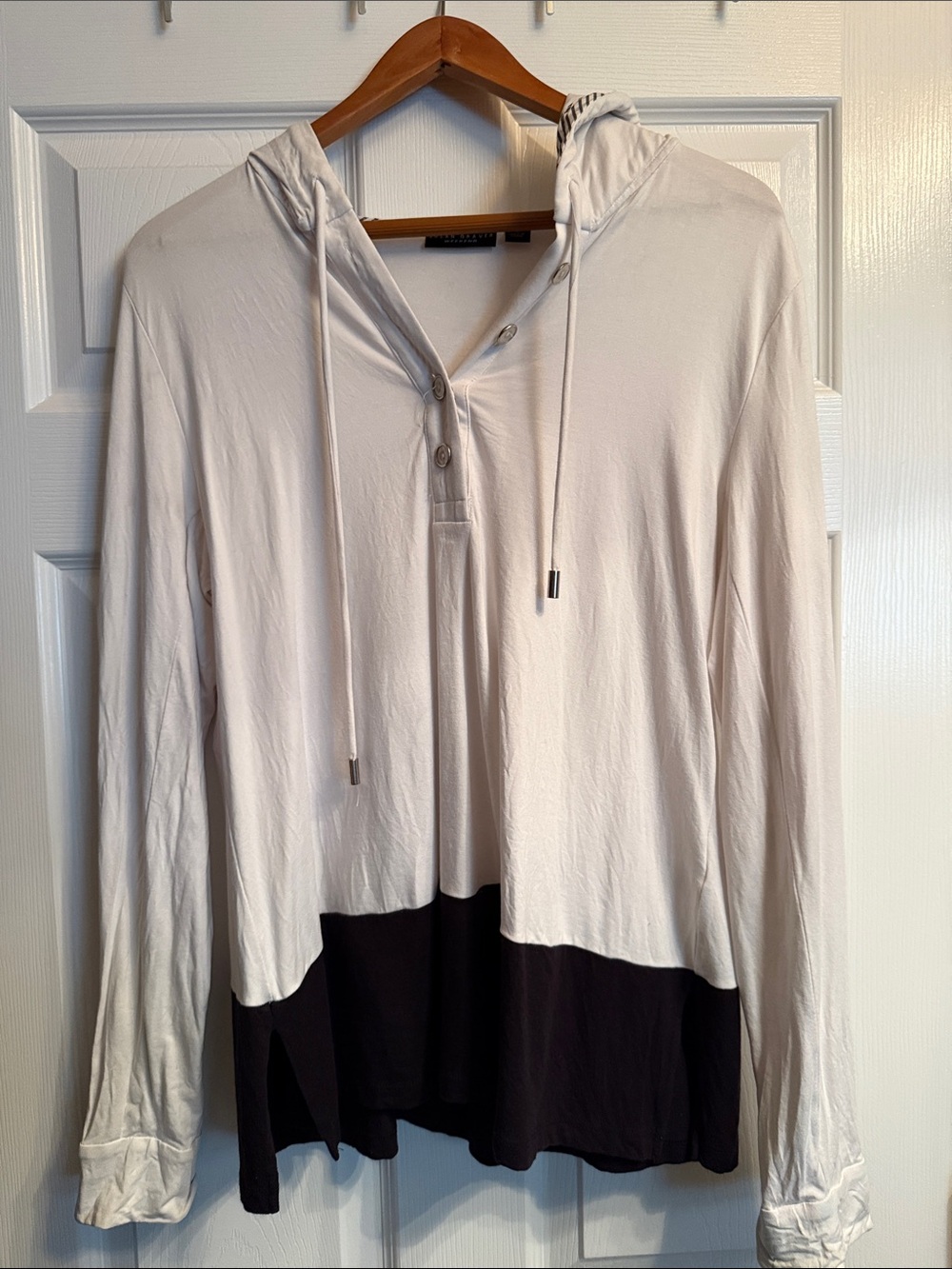 Susan Graver Weekend White Top with Black Trim